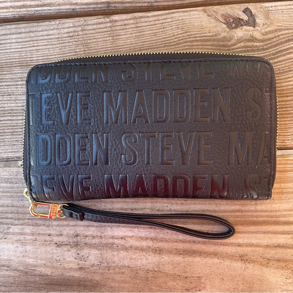 Steve Madden Black Wallet - Picture 5 of 6